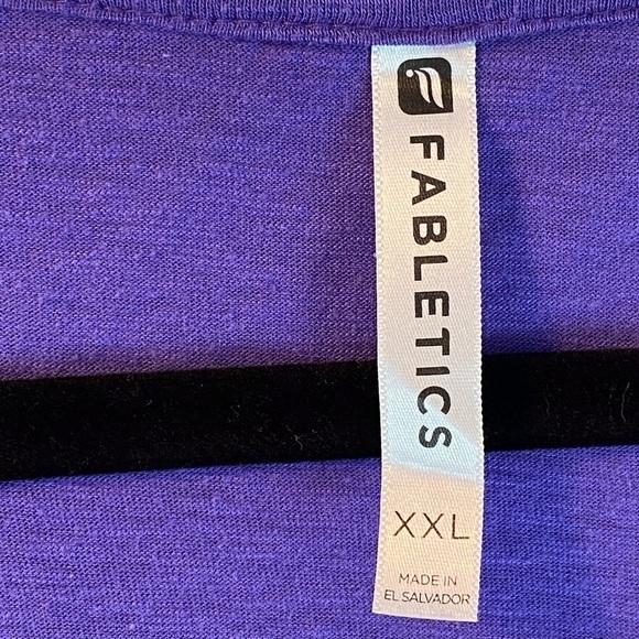 Fabletics Long Sleeve Tee Womens XXL Scoop Neck Purple Stretchy Activewear Top - Picture 4 of 11